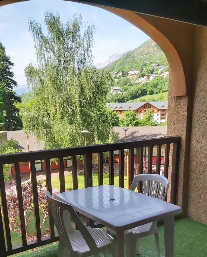 Beautiful Studio With Balcony In Briancon Exterior foto